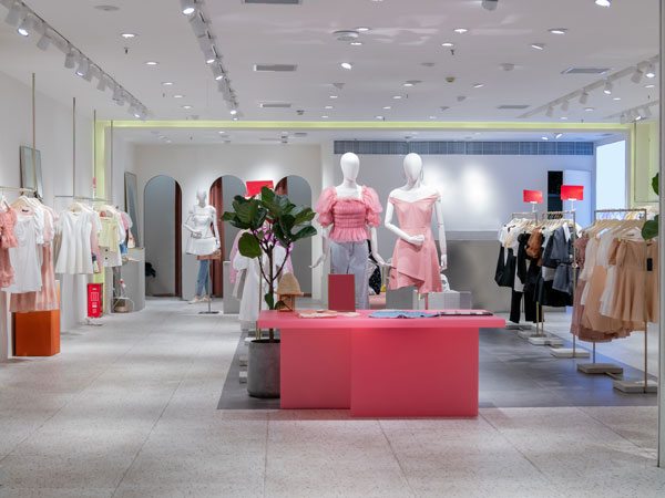 Retail sector Retail second image